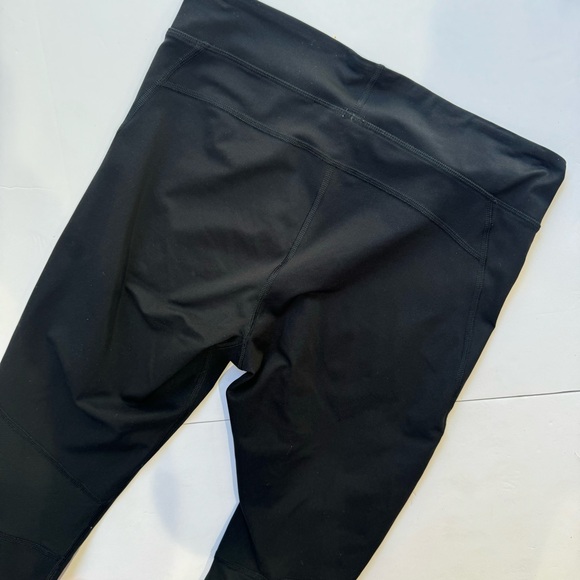 Womans under armour compression capri - Picture 3 of 6